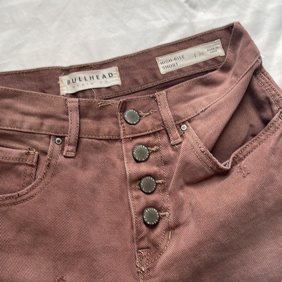 Bullhead High Rise Denim Shorts Brown Frayed Bottom SIZE 26 Like New Condition - Picture 4 of 6